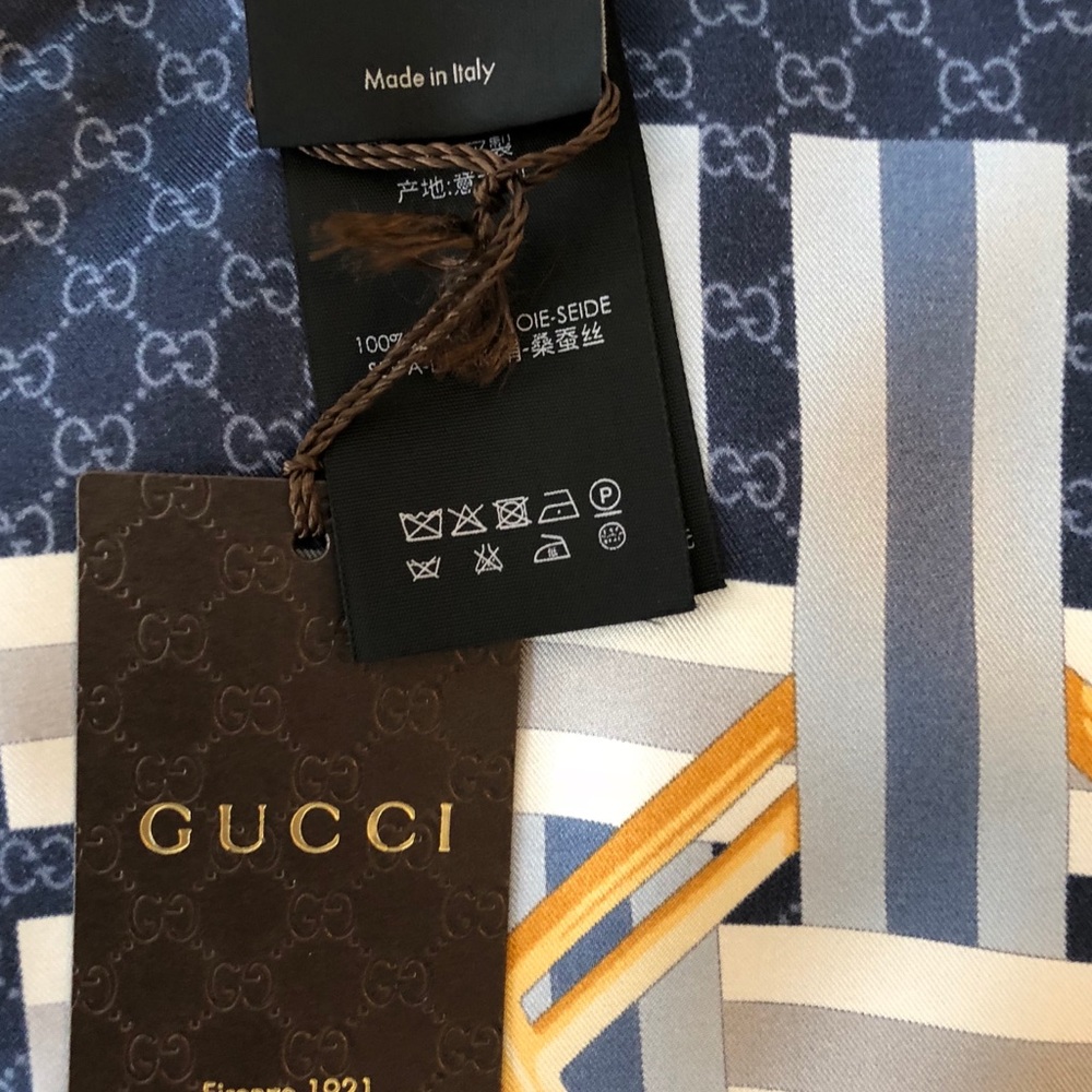 Gucci Scarf - Picture 3 of 3